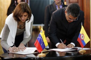 El País: Venezuela pide auxilio a Colombia para reflotar su modelo económico