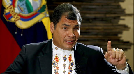 Rafael Correa: Chávez se encuentra en un tratamiento médico “bastante duro”