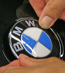 BMW llama a revisión a 750 mil carros por problemas eléctricos
