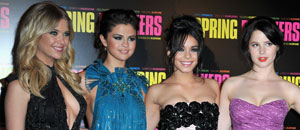 Las “Spring Breakers” Selena, Vanessa, Ashley y Rachel también se ven ricas vestidas