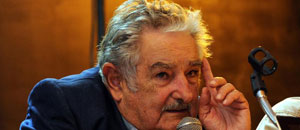 Presidente uruguayo exhortó a líderes políticos a trabajar en paz