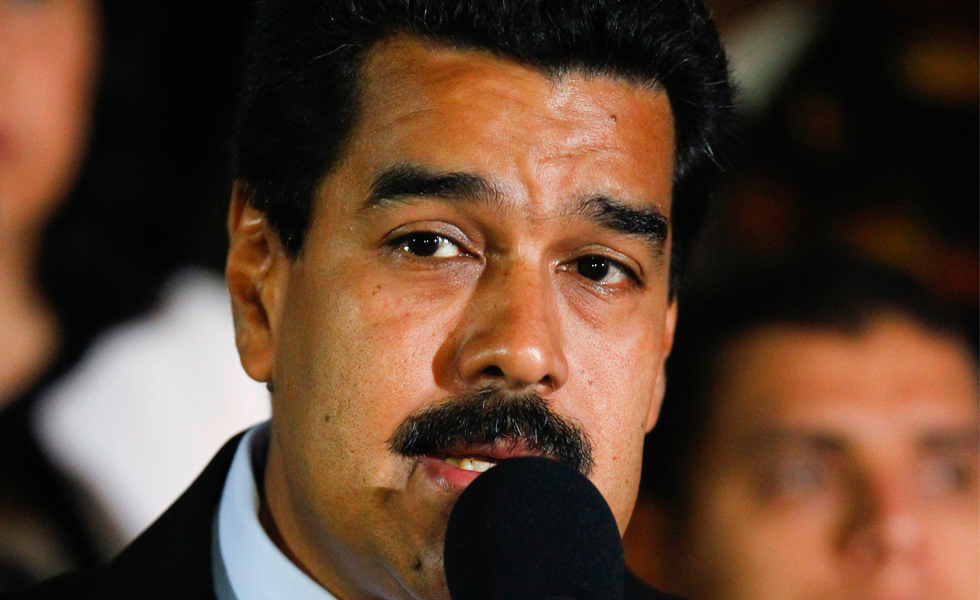 Maduro afirma que existe “ninfomanía” de dólares