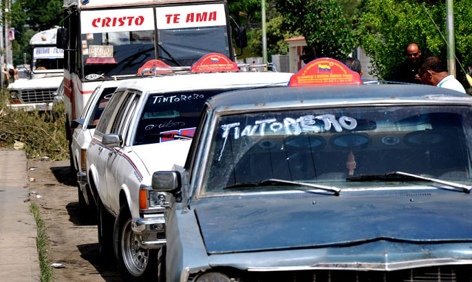 Transportistas protestan en Lara por aumento de pasajes (Fotos)