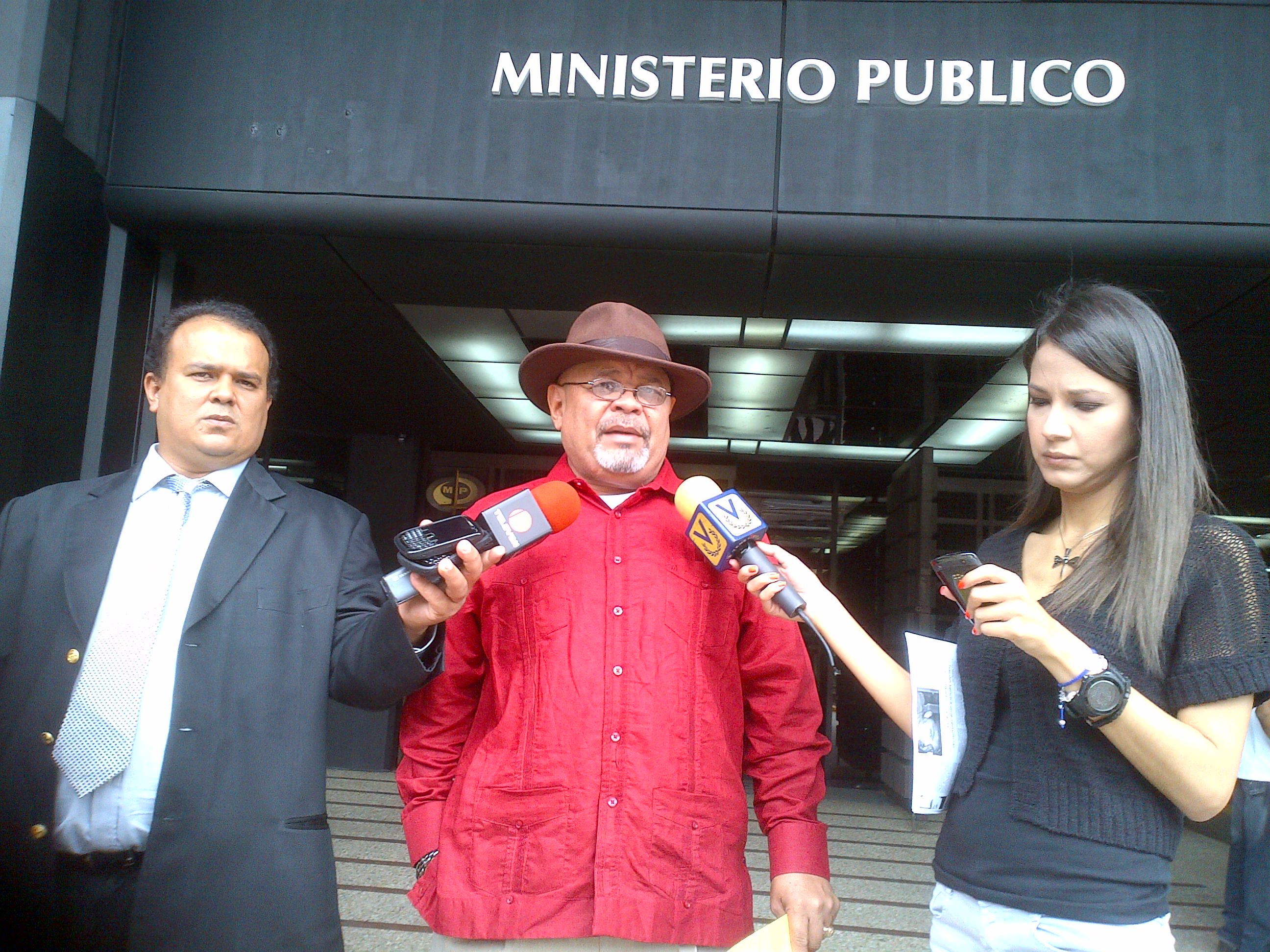 Robert Alvarado denunció al gobernador de Yaracuy por varios delitos