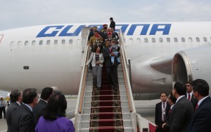 Maduro continúa acumulando millas en Cubana de Aviación (Fotos)
