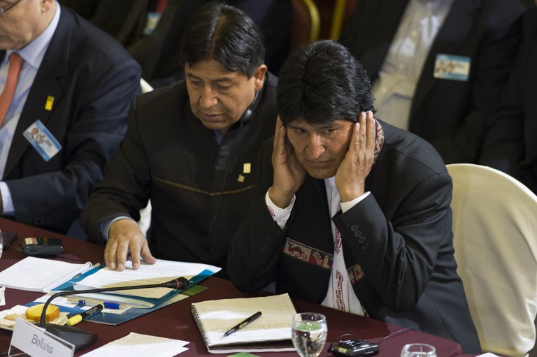 Bolivia cataloga de “torpeza” revisión a un avión militar brasileño