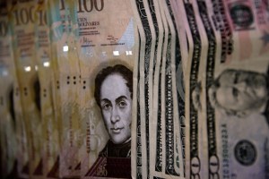 Precio del dólar para personas naturales quedó en 11,7 bolívares