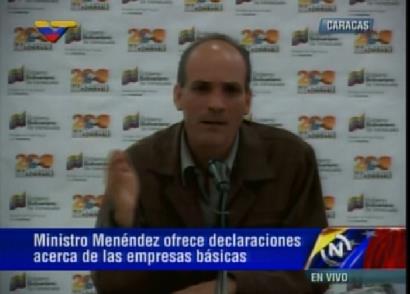 Menéndez: Se fijará el precio de los productos de las empresas básicas para evitar mafias
