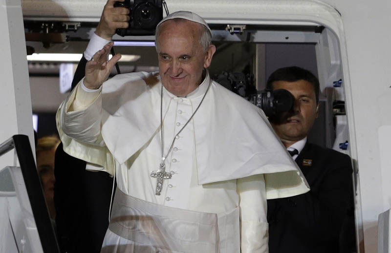 El papa regresa a Roma con el alma llena de recuerdos felices