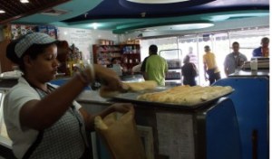Multaron a 27 panaderías por alza ilegal de precios
