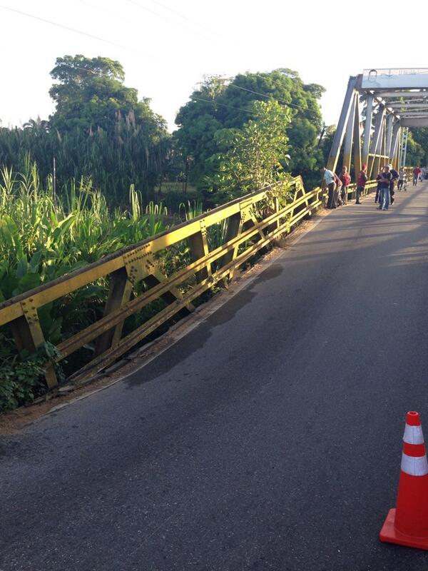 Se hundió puente de San Juan que comunica Tacarigua, Barlovento y Río Chico