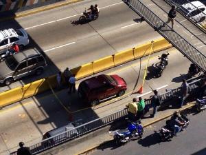 Asesinan a hombre en la avenida Libertador (Video)