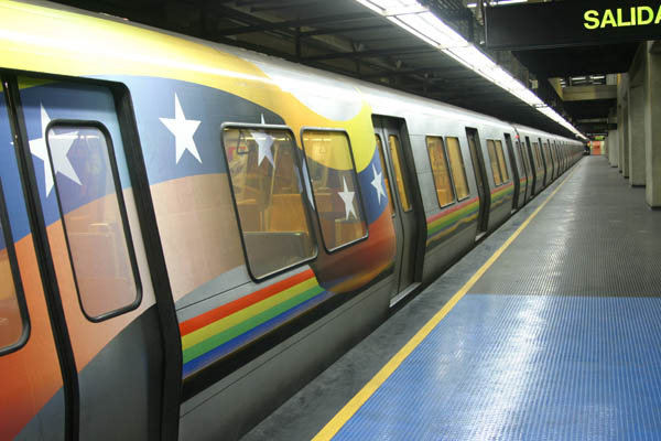 Cierran “por seguridad” estaciones Chacao y Altamira del Metro de Caracas