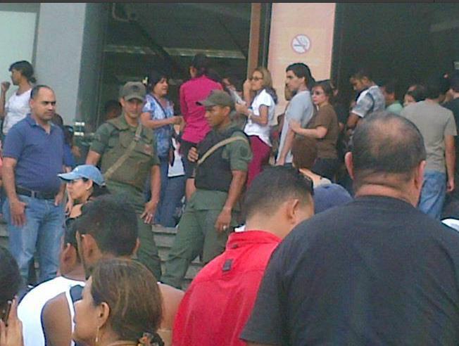 Beco de La Trinidad está repleto de gente (Foto)