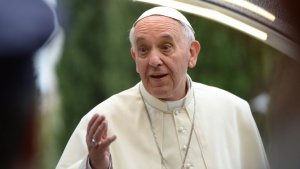 Papa Francisco pide rezar por los cristianos víctimas de discriminación y violencia