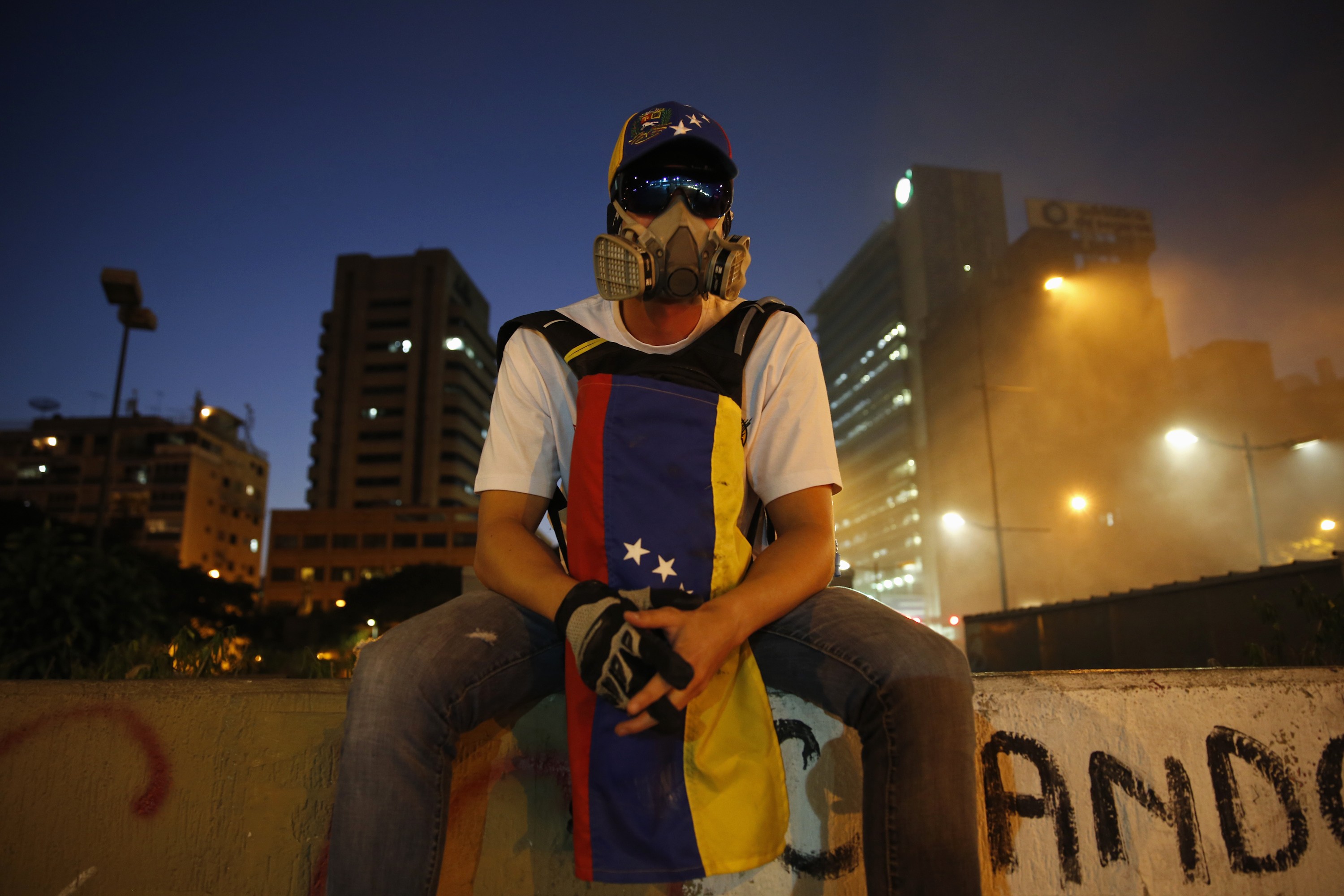 Periodistas españoles piden a Maduro que levante el apagón informativo