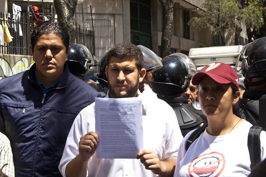 Smolansky exigió a Defensoría del Pueblo garantizar los Derechos Humanos de los venezolanos