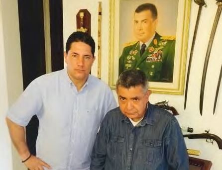 Fernando del Rincón está en Caracas, se entrevista con general (r) Vivas