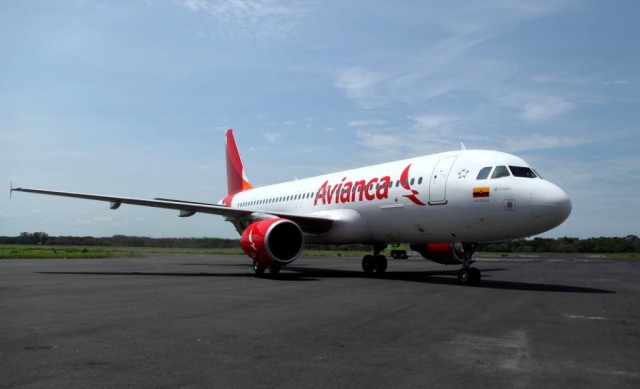 Al menos cuatro pasajeros y ocho miembros de tripulación heridos durante incidente en vuelo de Avianca
