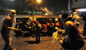 La protesta se apoderó de la noche en Cabudare (Fotos)