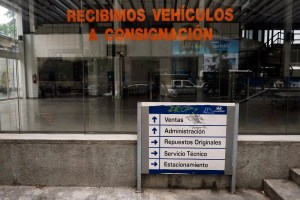 El fenómeno de la compra y reventa de carros usados en Venezuela: ¿Es rentable?