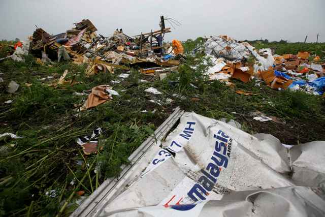 Familiares de las víctimas del MH17 podrían demandar al Gobierno holandés