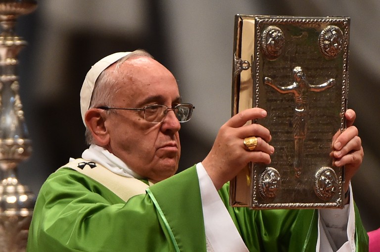 El Papa abre el Sínodo rechazando a “malos pastores” que presionan a la sociedad