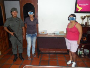 Detienen a dos colombianas con varias tarjetas de crédito en Ureña