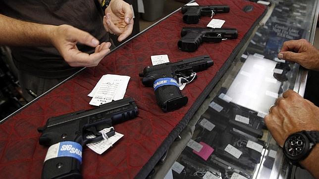 Nueva York pide acceso a listas de terrorismo para limitar la venta de armas