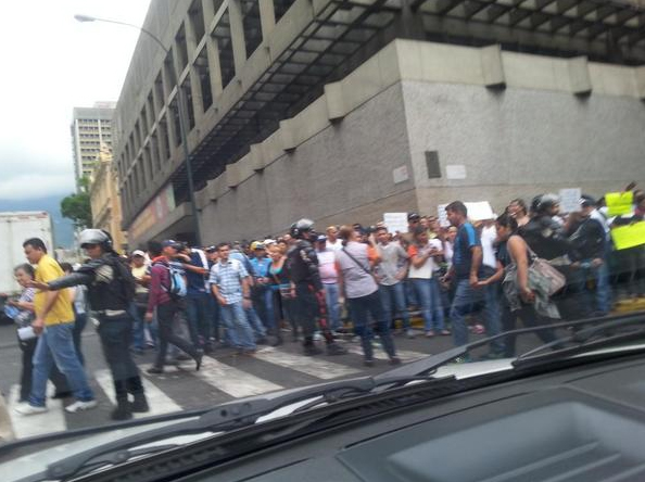 Profesores protestaron cerquita de Miraflores (Fotos)