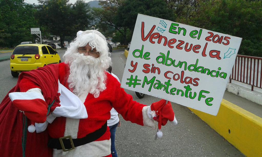 Santa salió a protestar este jueves en Valencia