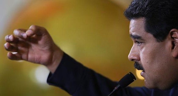Maduro arremete contra Globovisión: Es una pérdida total para la patria
