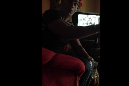 Deportista cubana graba con cámara oculta cómo la acosa un agente de la policía política