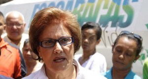 Helen Fernández insta a las mujeres a movilizarse este domingo