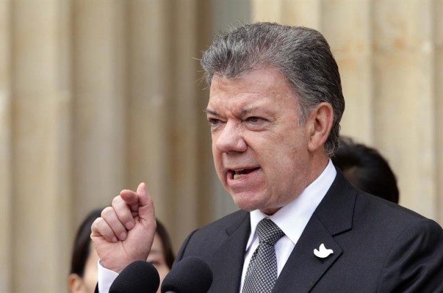 Santos pide no replicar en redes sociales rumores de amenazas de atentados