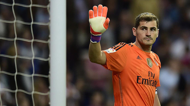 Es oficial: Iker Casillas se va del Real Madrid al Oporto