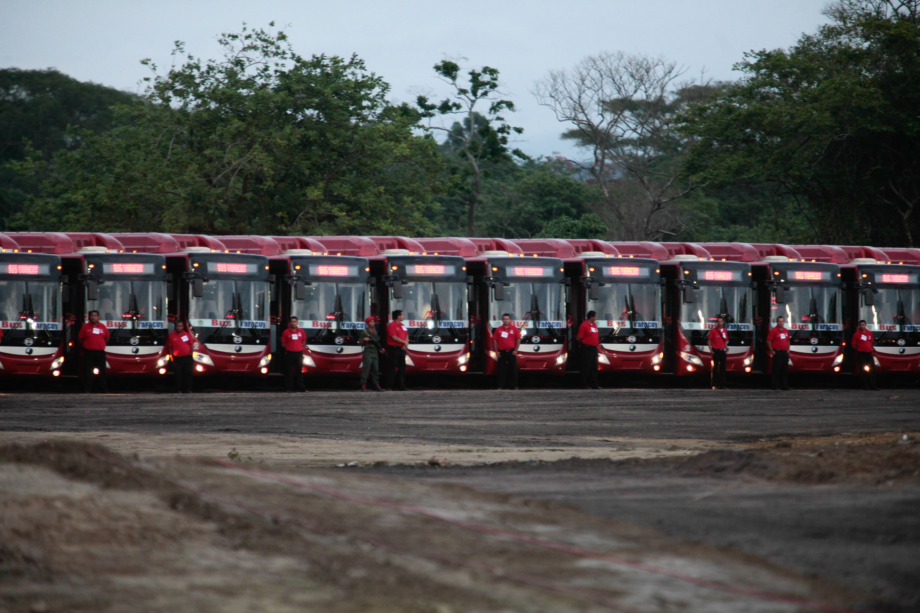 Gobierno destina 278 millones de dólares a planta de autobuses Yutong