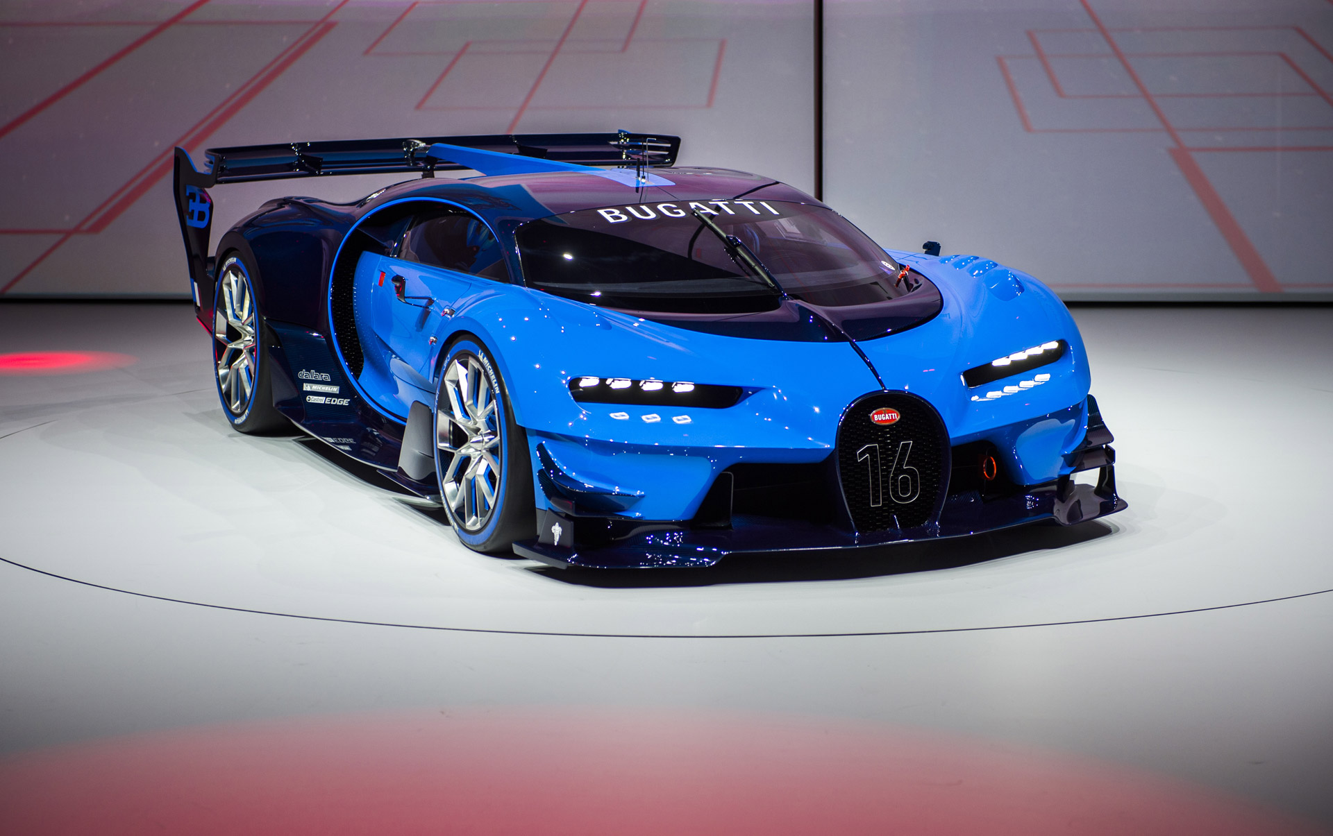 Desde Fráncfort: Bugatti presenta en la vida real el Vision Gran Turismo (FOTOS)