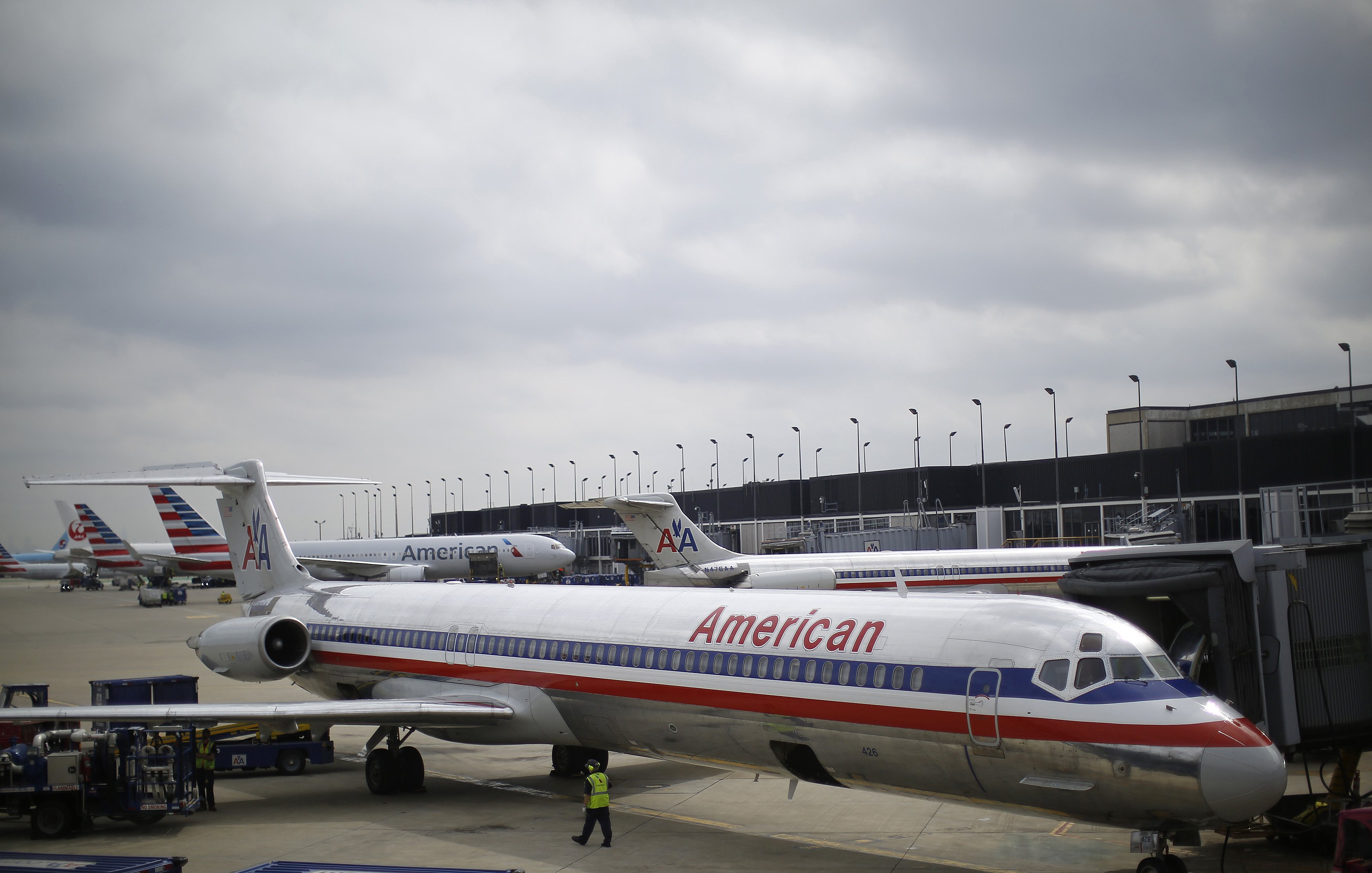 Por un fallo técnico suspenden vuelos de American Airlines en EEUU
