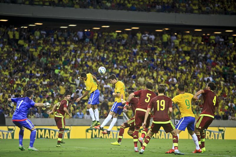 Venezuela sigue sin levantar cabeza en eliminatorias mundialistas y cae 3-1 ante Brasil