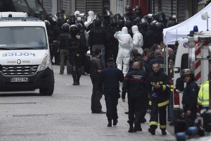 Dos terroristas muertos y siete detenidos en operativo al norte de París