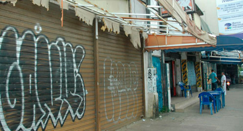 El 90% de comercios en Valencia está cerrado por falta de inventario