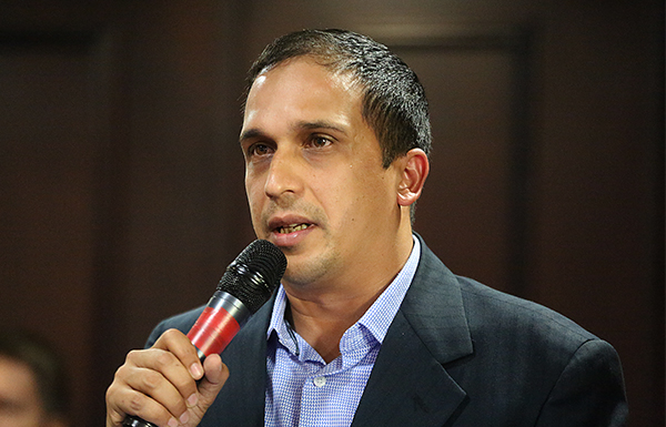 Edwin Rojas: Diputados opositores  buscan limitar la inversión extranjera en Venezuela