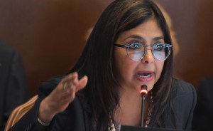 Delcy Rodríguez calificó como “obsesivo” a EEUU por urgir al Gobierno para que permita el Revocatorio