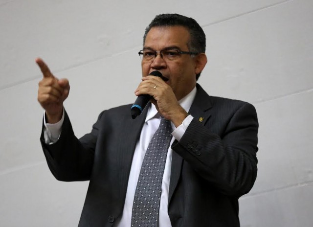 Enrique Márquez: Estado de excepción esconde la ruta antidemocrática que el Gobierno planea emprender
