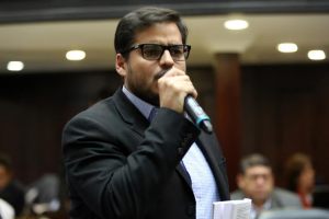 Diputado Armando Armas: Posición de Padrino López viola pactos internacionales y la Constitución