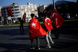 Turquía pone en libertad a 820 soldados encarcelados a raíz del fallido golpe