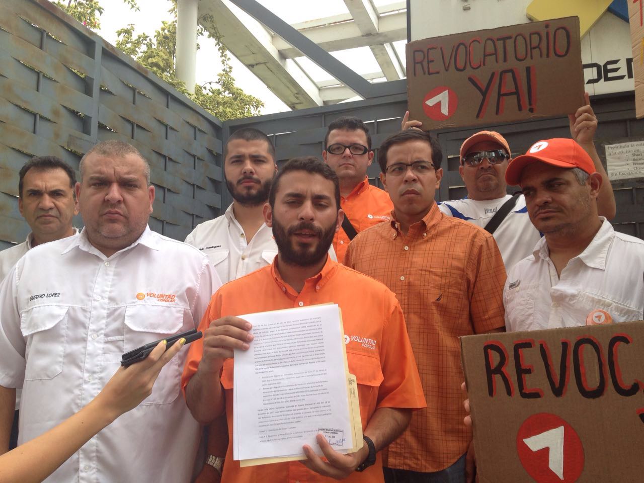 Miembros de Voluntad Popular exigieron a rectores del CNE pasar a la siguiente fase del revocatorio