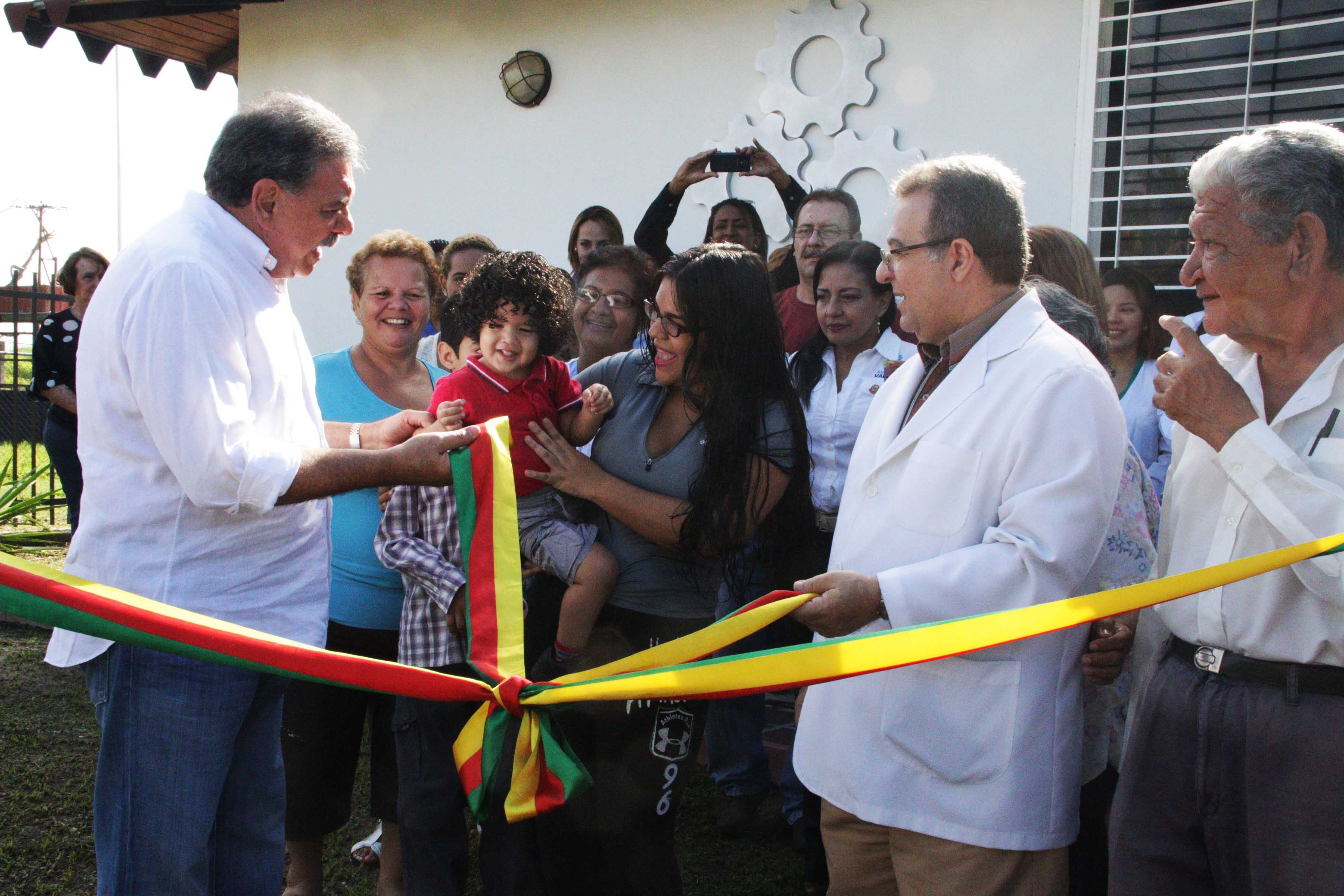Alcalde Cocchiola:  A pesar las dificultades, inauguramos Centro Médico Odontológico en Flor Amarillo