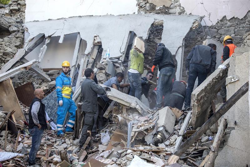Registradas unas 160 réplicas tras terremoto de magnitud 6 en el centro de Italia